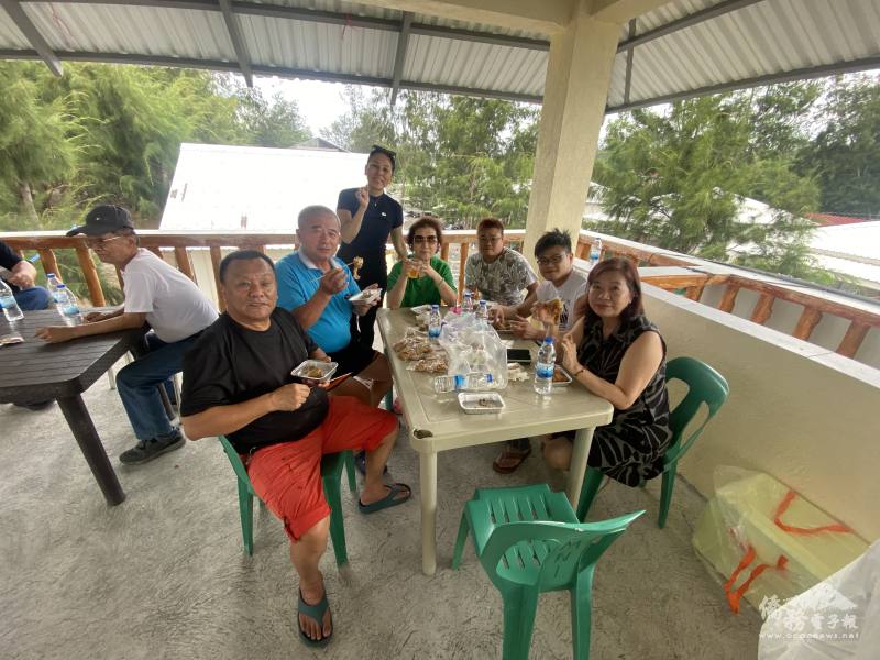 與會臺商及眷屬歡度端午佳節，在海濱渡假村共享美食、交流情誼