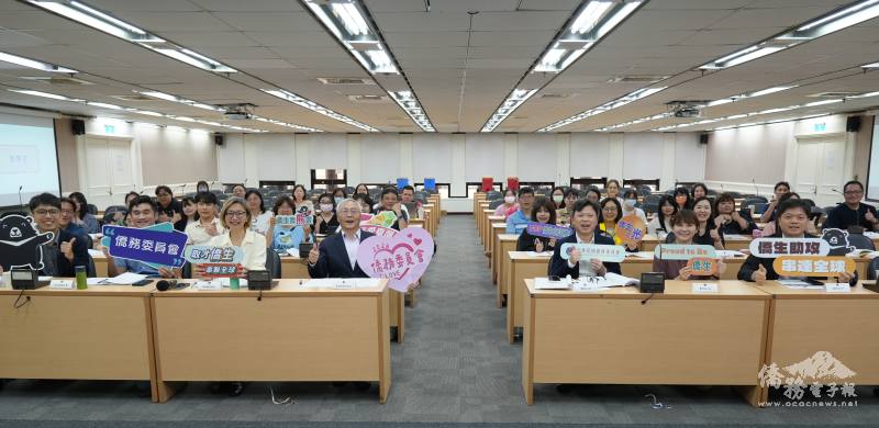 四年制產學合作學士班工作坊現場合影