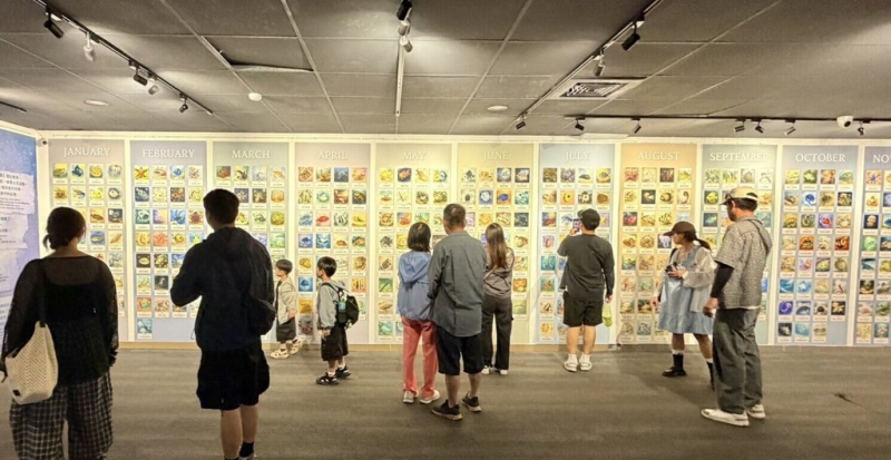 端午連假到來，澎湖水族館19日起推出「粽夏澎湖．魚你相遇」限定活動，除了展出鳳梨魚外，遊客在館內可透過自己的生日尋找專屬的海洋生命故事，並可獲贈限量幸運魚吊飾。（澎湖水族館提供）
