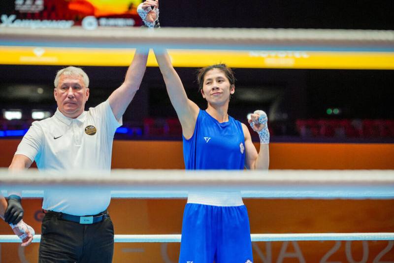 世界拳擊聯盟（World Boxing，WB）WB盃中國站在貴陽登場，19日進行的女子60公斤級8強，「台灣女兒」林郁婷（右）以5比0擊敗世錦賽金牌、巴西好手桑托斯，如願闖進4強，也提前預約1面銅牌。（主辦單位提供）
