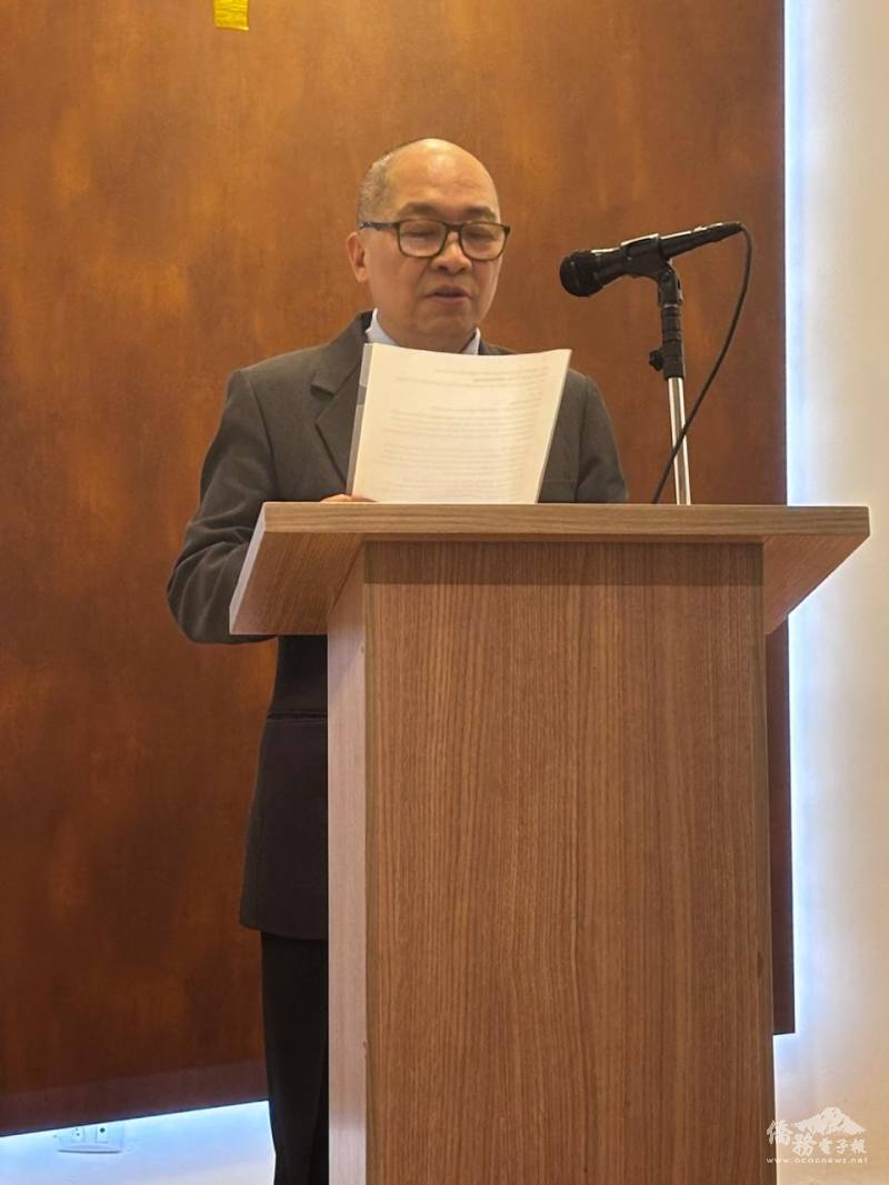 巴西中文教學協會會長林志孟以葡語致詞