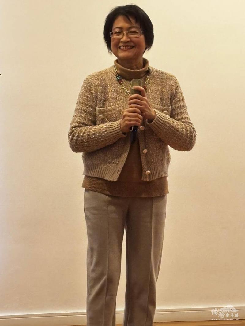 巴西中文教學協會副會長羅蘭芳致詞