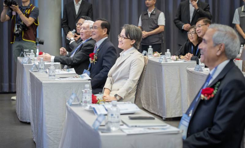 副總統出席AFACT第44屆期中理事會議暨數位經濟「雙軸轉型」與「新國際合作」亞太區域國際論壇開幕式