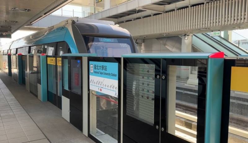 新北捷運三鶯線尚未正式通車，新北市捷運局23日搶先公開由音樂製作人周岳澄操刀打造的經典版及原音版到站音樂，歡迎民眾到捷運局官網聆聽。（新北市捷運局提供）