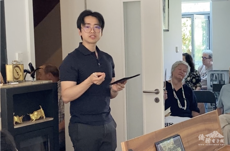 德國美因茲大學文學博士巫鴻瑜介紹作品背景、作曲家生平及音樂特色