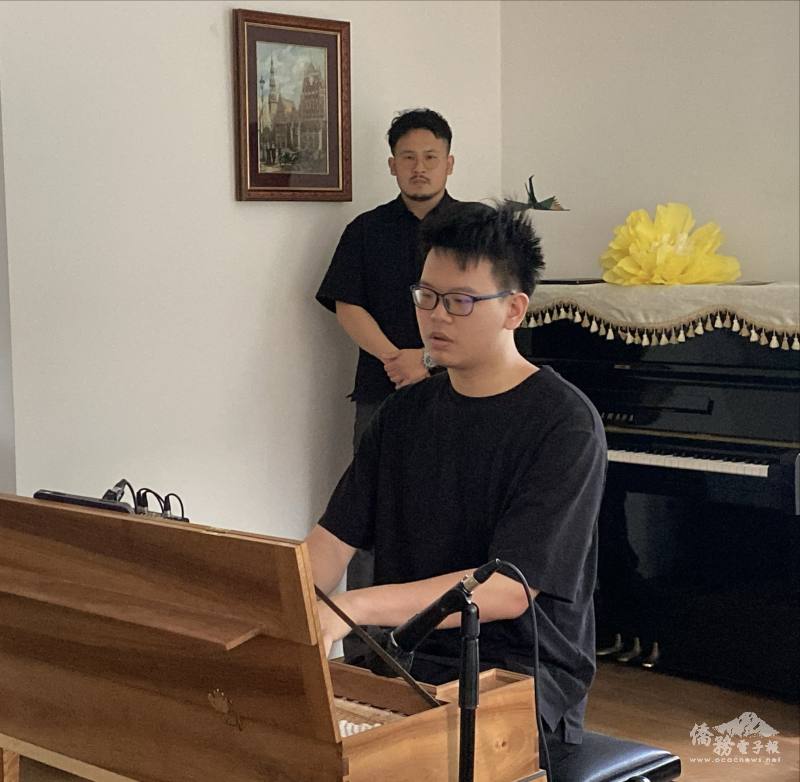 陳永奕以古鋼琴演奏小巴哈《A大調奏鳴曲》