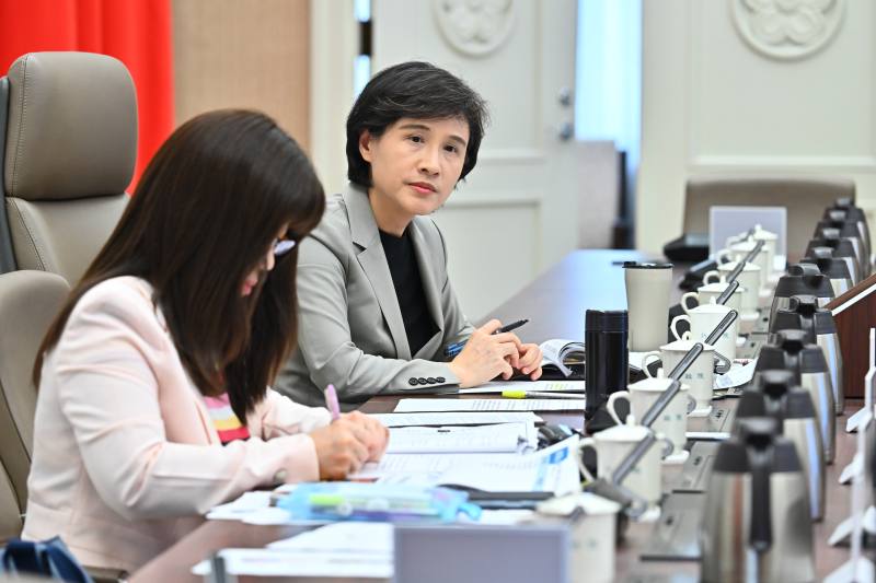 行政院副院長鄭麗君主持行政院第99次消費者保護會議