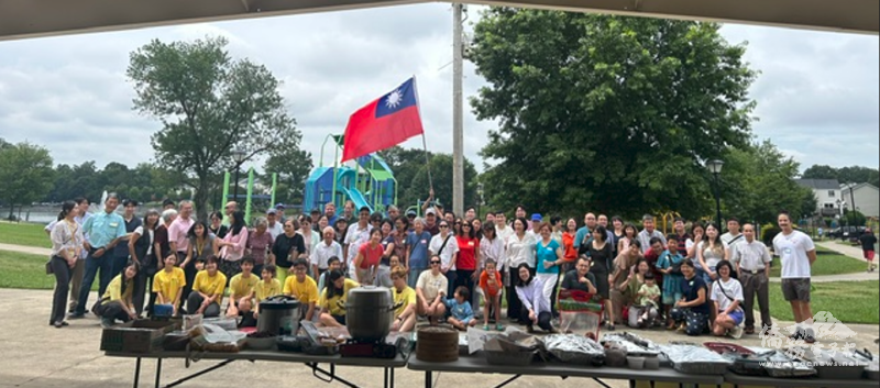 北卡夏樂臺灣同鄉會端午節慶祝活動大合照