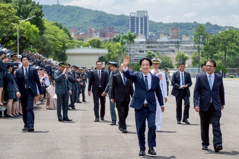總統出席「115年三軍八校院聯合畢業典禮」