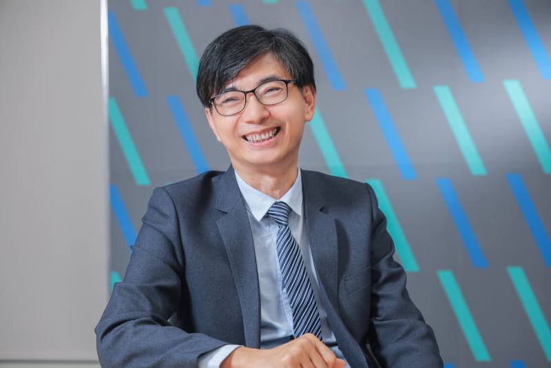 經濟部產發署2025年首度開辦「AI應用規劃師」證照，第一年就吸引上萬人報考。署長邱求慧分享自身觀察，指出如今AI領域儼然成為證照市場焦點。（產發署提供）