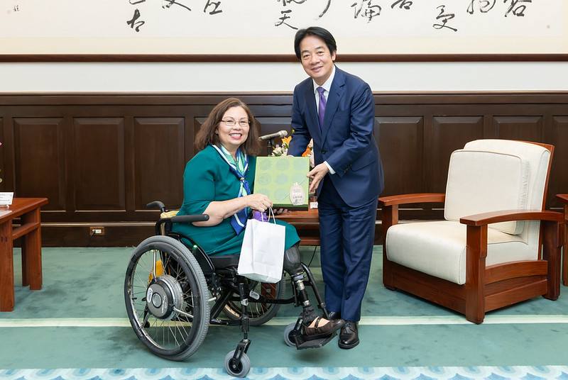 賴清德總統7日下午接見美國聯邦參議員達克沃絲（Tammy Duckworth）訪問團