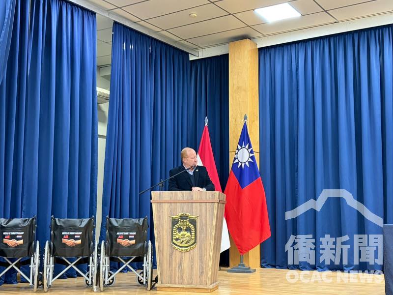 伊塔普阿省長哈維爾．佩雷拉（Javier Pereira）致詞