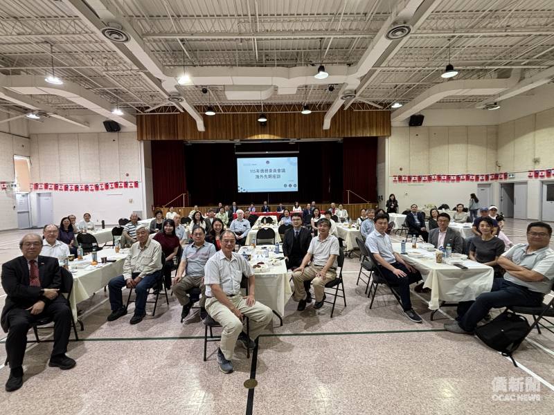 多倫多地區「僑務委員會議海外先期座談 」僑領發言踴躍，就僑團傳承、僑青僑社服務、僑臺商聯繫等議題提出建言