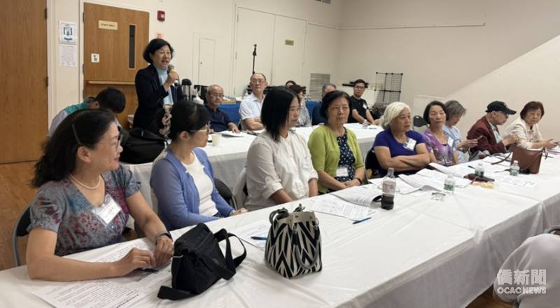 僑務顧問馮文鸞踴躍發言，表達意見