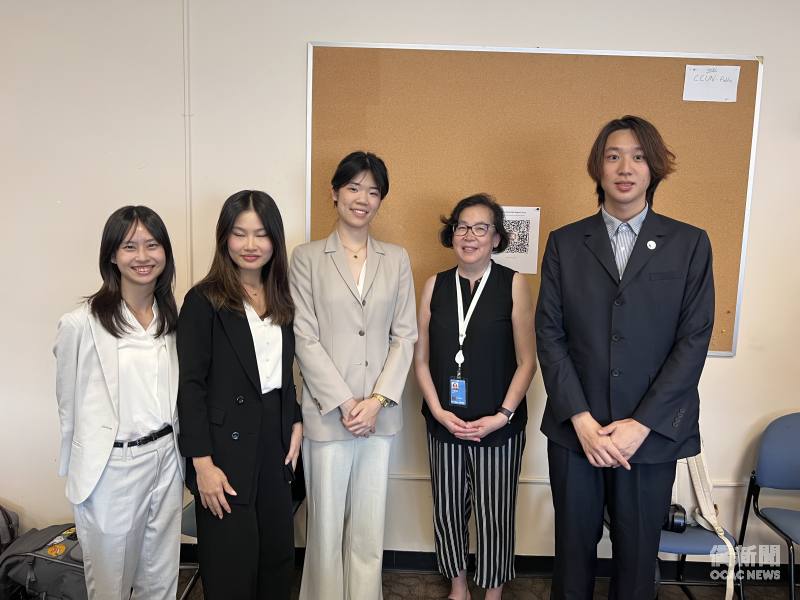 此次實習青年登上聯合國HLPF平行會議，與PPSEAWA第一副會長Akari Yamada (右二)交流，成功把臺灣的聲音帶進聯合國場域。