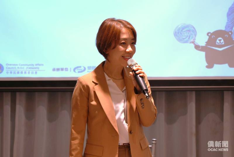 僑務委員會副委員長李姸慧與臺灣生物科技產業參訪團展開座談交流，並呼籲僑臺商能將參訪期間所見所聞帶回海外，向世界展現臺灣強勢的生技產業實力。