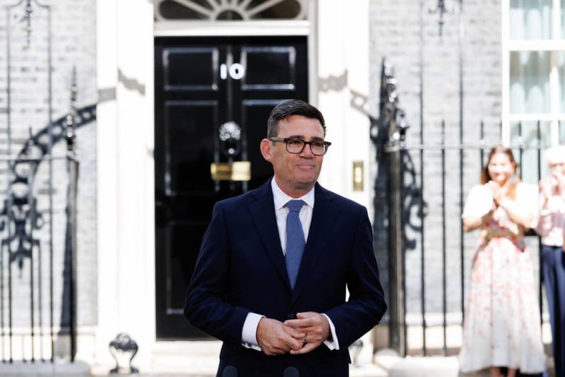 英國新任首相柏南20日在唐寧街發表就職演說，全長超過5分鐘未看稿。（英國首相府提供）