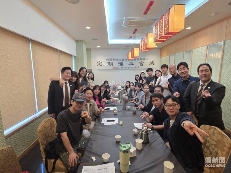搭僑青年實地觀摩僑社運作情形