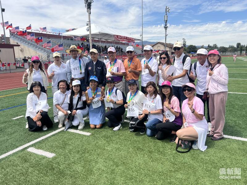 名人競走人員合影
