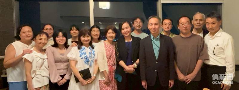 「多語文藝沙龍交流會」全體參與者合照