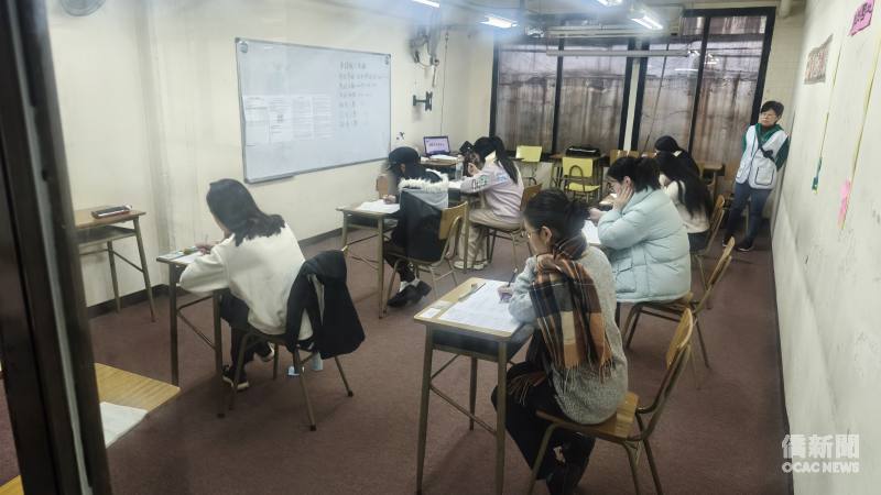 2026年華語文能力測驗（TOCFL）及兒童華語文能力測驗（CCCC）於阿根廷布宜諾斯艾利斯市新興中文學校舉行，考生於新興中文學校專心應試，展現平日學習成果