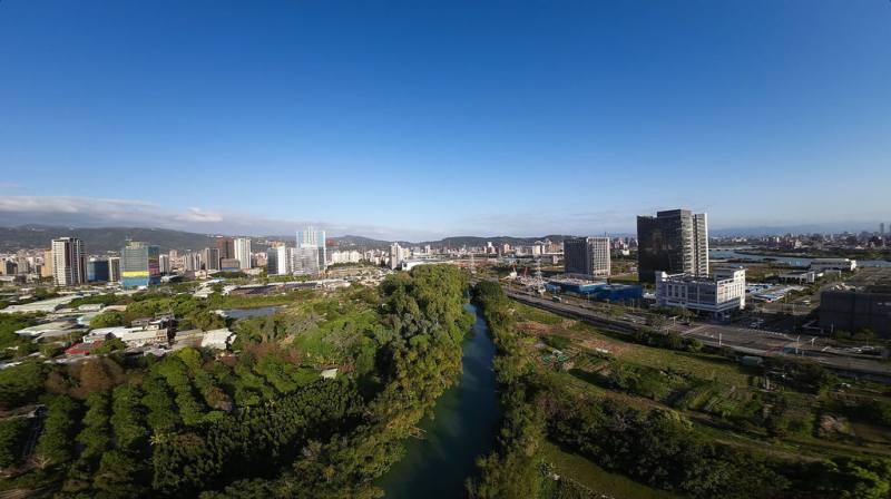 響應聯合國對生物多樣性的倡議，農業部林業及自然保育署2025年開始推動「保育共生地」認證制度，目前已有61處場域獲認證。台北市北投區洲美農業區五分港溪獲認證。