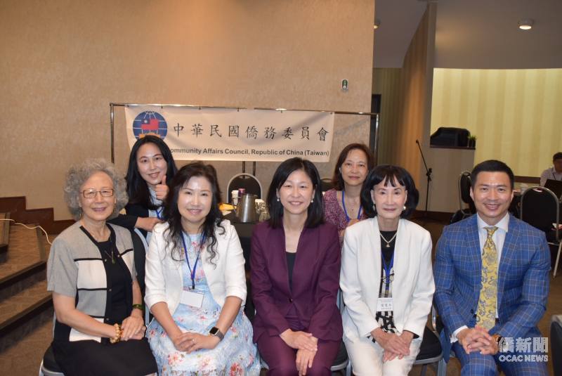 開幕式巡迴講師與貴賓合影