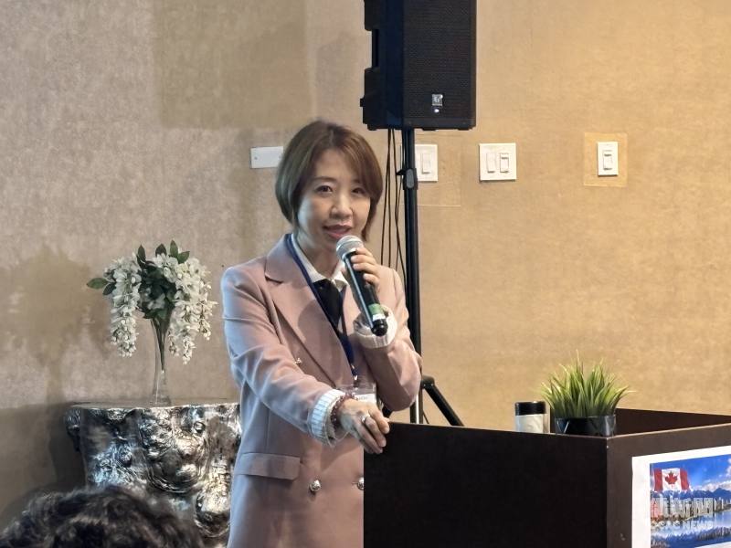 僑委會副委員長李姸慧表示，成人華語教學內容豐富多變，可配合不同專業需求。