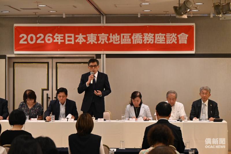 駐日本代表處公使周學佑致詞。