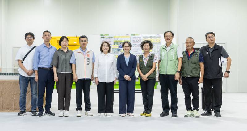 副總統參訪屏東縣農業國際化標準包裝加工廠