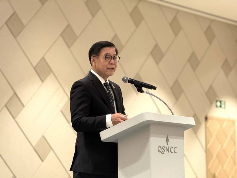 泰國副總理兼外長希哈薩（Sihasak Phuangketkeow）舉行記者會表示，泰國對緬政策將持續採取「雙軌」策略，將持續與掌權者對話，鼓勵落實東協「5點共識」。