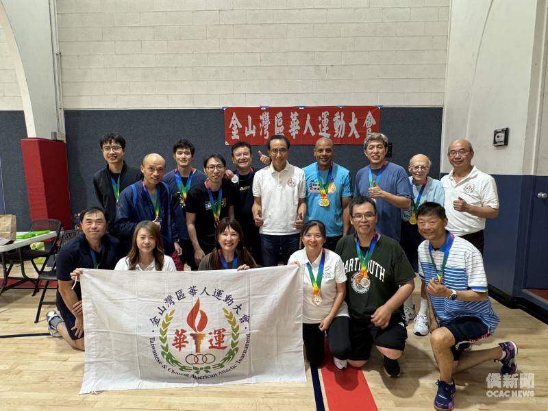 優勝選手頒獎。