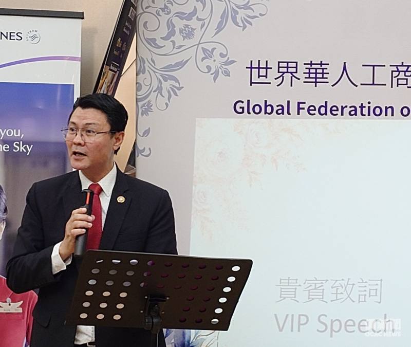 駐布里斯本辦事處處長范厚祿致詞祝賀與勉勵。