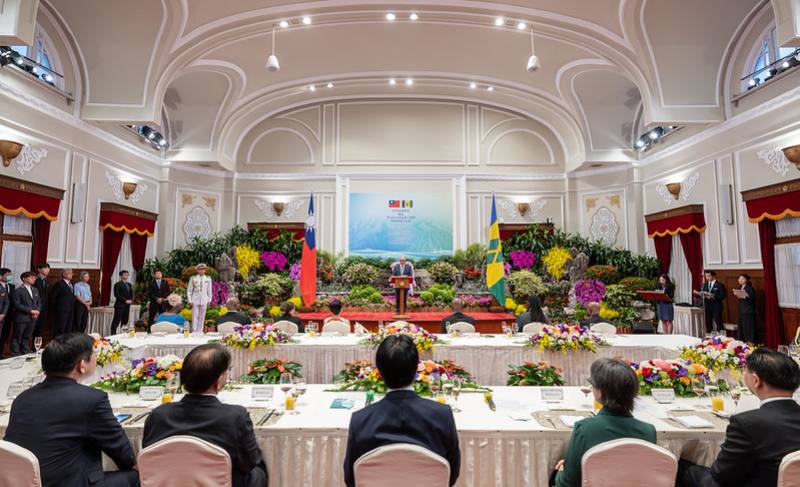 總統國宴款待聖文森國總理傅萊德　盼臺聖邦誼歷久彌新　兩國人民幸福安康