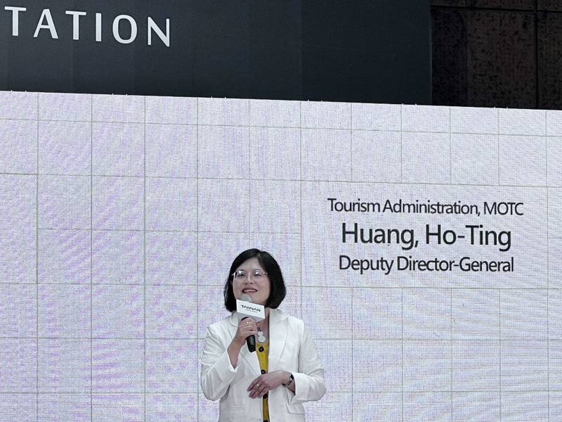 為鼓勵民眾平日出遊，觀光署推5大優惠方案，觀光署副署長黃荷婷13日說，預算待立院通過，規劃8月中下旬先開放登記抽生日住宿金1200元，拚9月中旬補助上路。