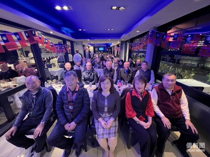 「第26屆南美共市盃華僑高爾夫球錦標賽歡迎晚宴」全體合照。