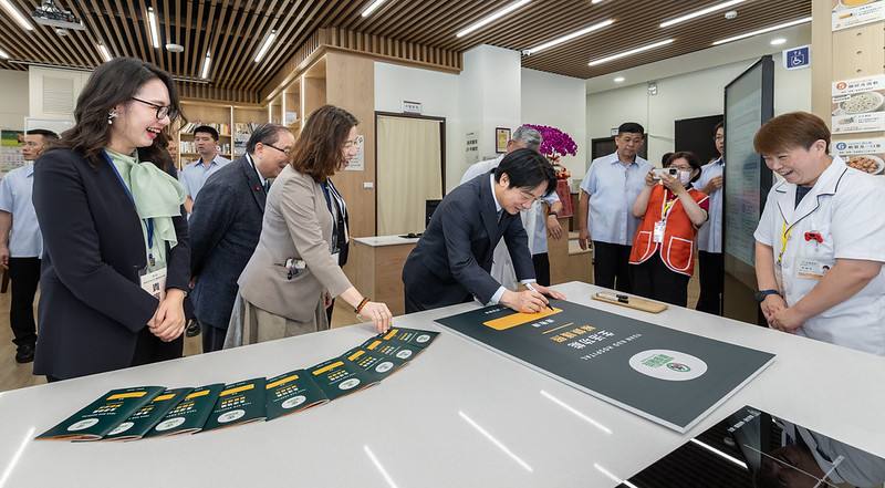 總統出席「衛生福利部健保復健病房計畫啟航記者會」