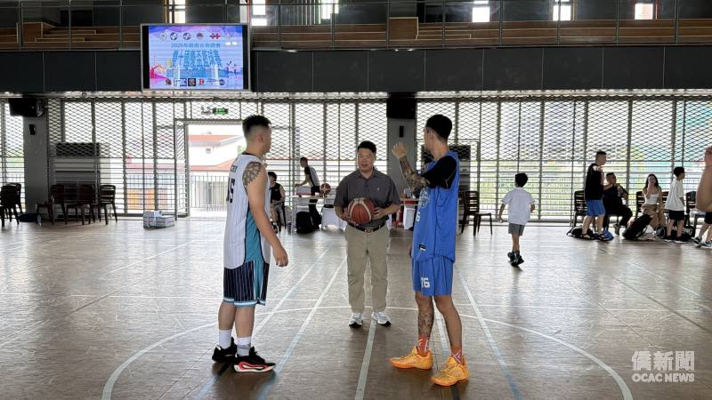 韓國耀主持開球，為115年「越南國慶盃籃球賽」揭開序幕。