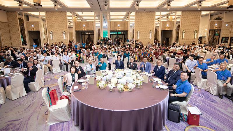 總統出席「2026淨零排放科技國際競賽頒獎典禮暨國際交流晚宴」