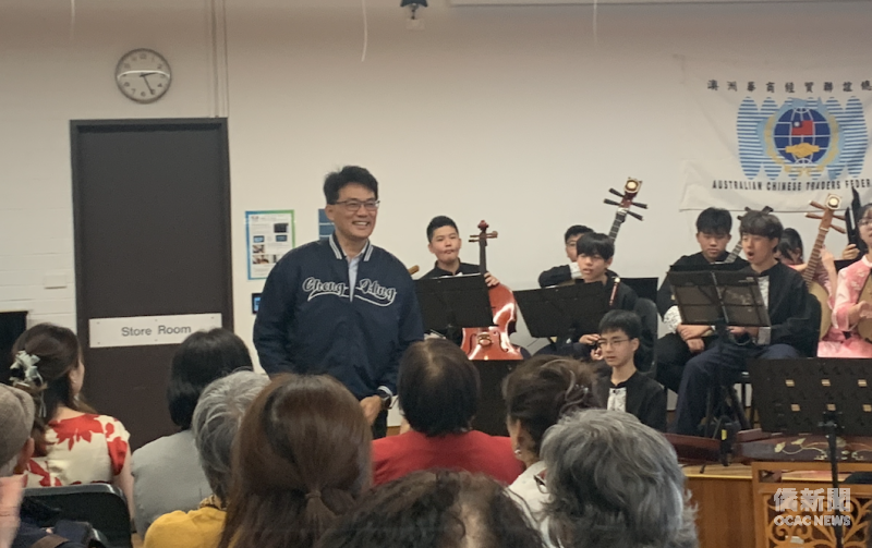 崇明國中校長陳瑞榮感性歡心致詞