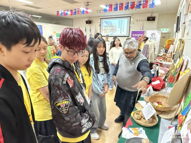 FASCA學員與多國族裔交流