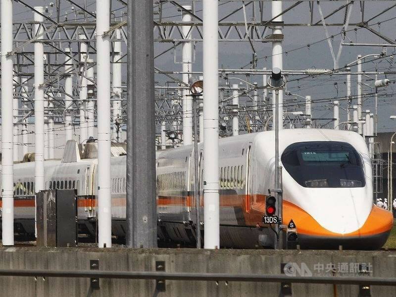 台灣高鐵在中秋節及教師節假期疏運共加開176班次列車。