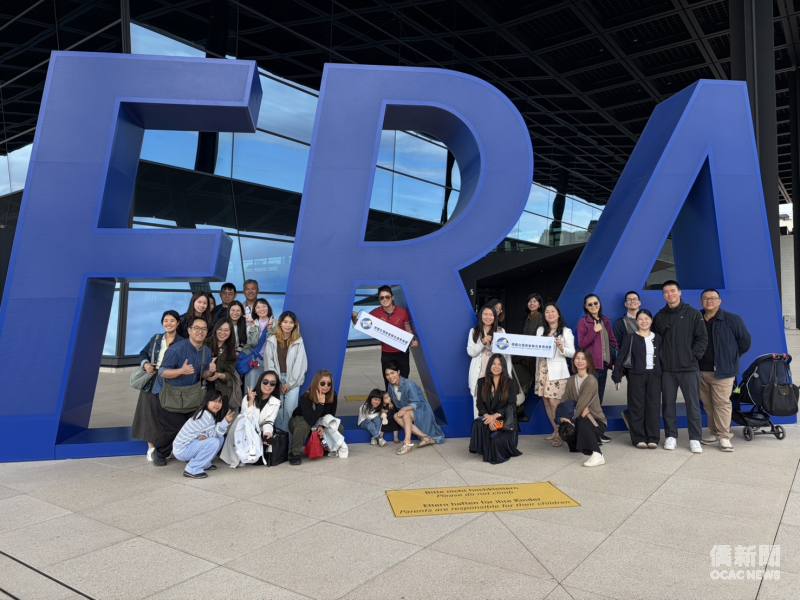 與會者參觀法蘭克福機場第三航廈，透過Terminal 3 Discovery Tour了解新航廈建設與機場發展。