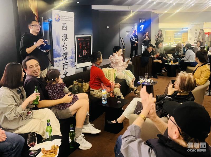 西澳台灣商會會長陳明璟影展於開幕致詞。
