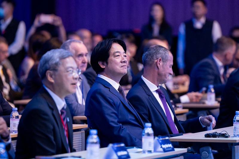 賴清德總統1日下午出席「2026投資歐盟論壇」