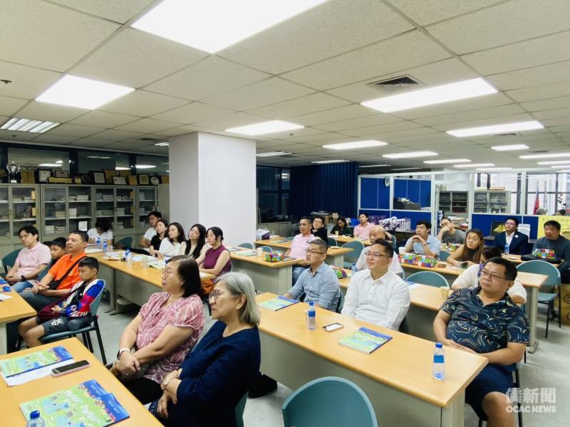 講座吸引眾多在菲臺商及青年企業家參與，現場座無虛席、交流熱絡。