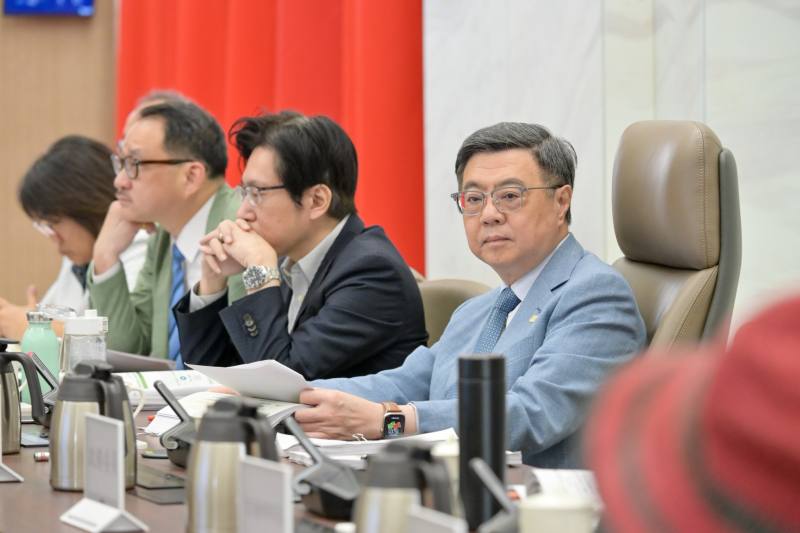 行政院長卓榮泰主持中央道路交通安全會報115年第3次會議