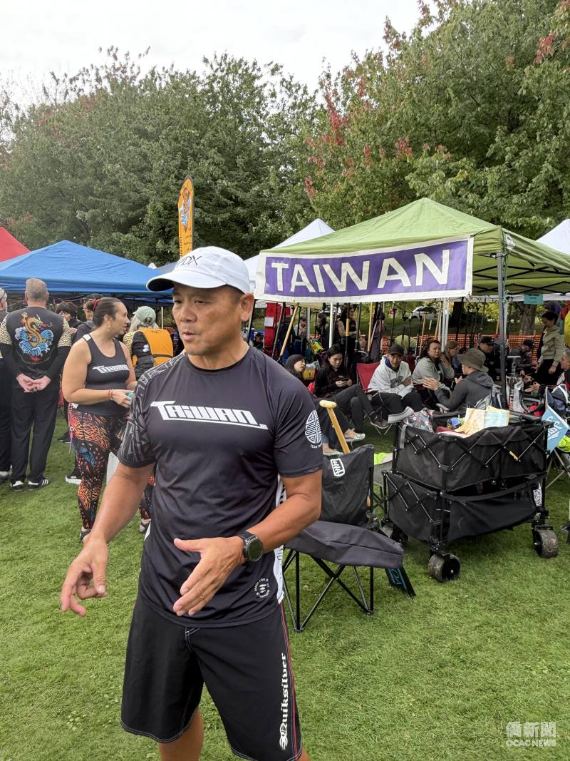 Team Taiwan總教練李德慈率領20多名隊員出征龍舟賽。