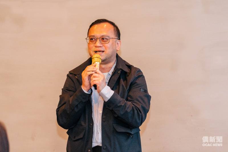 駐英國代表處僑務組組長葉帝余於中秋餐會致詞，很高興看到各界僑胞齊聚一堂。