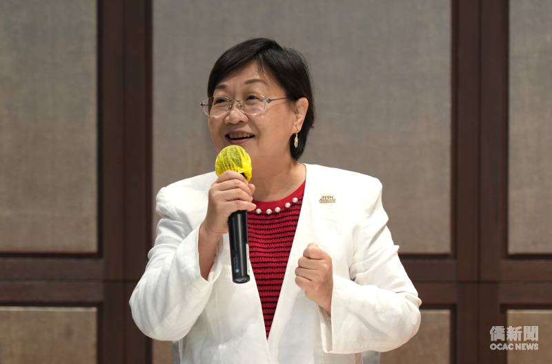 徐佳青致詞